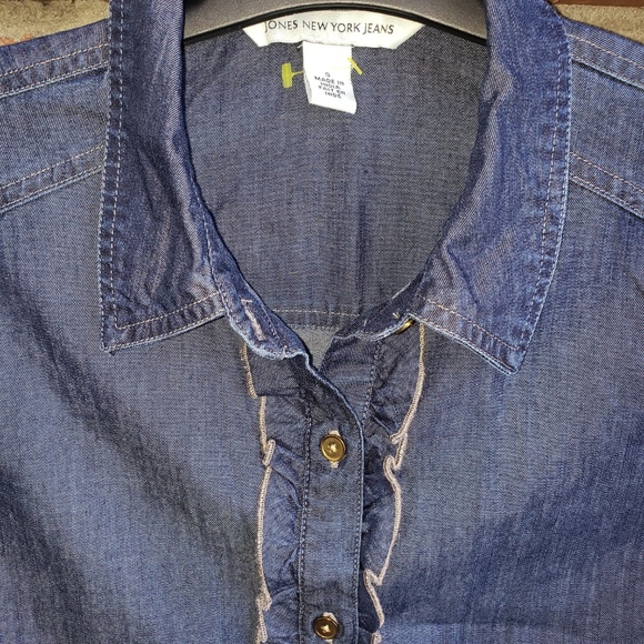 Jones New York Gingham denim button down - Picture 2 of 4